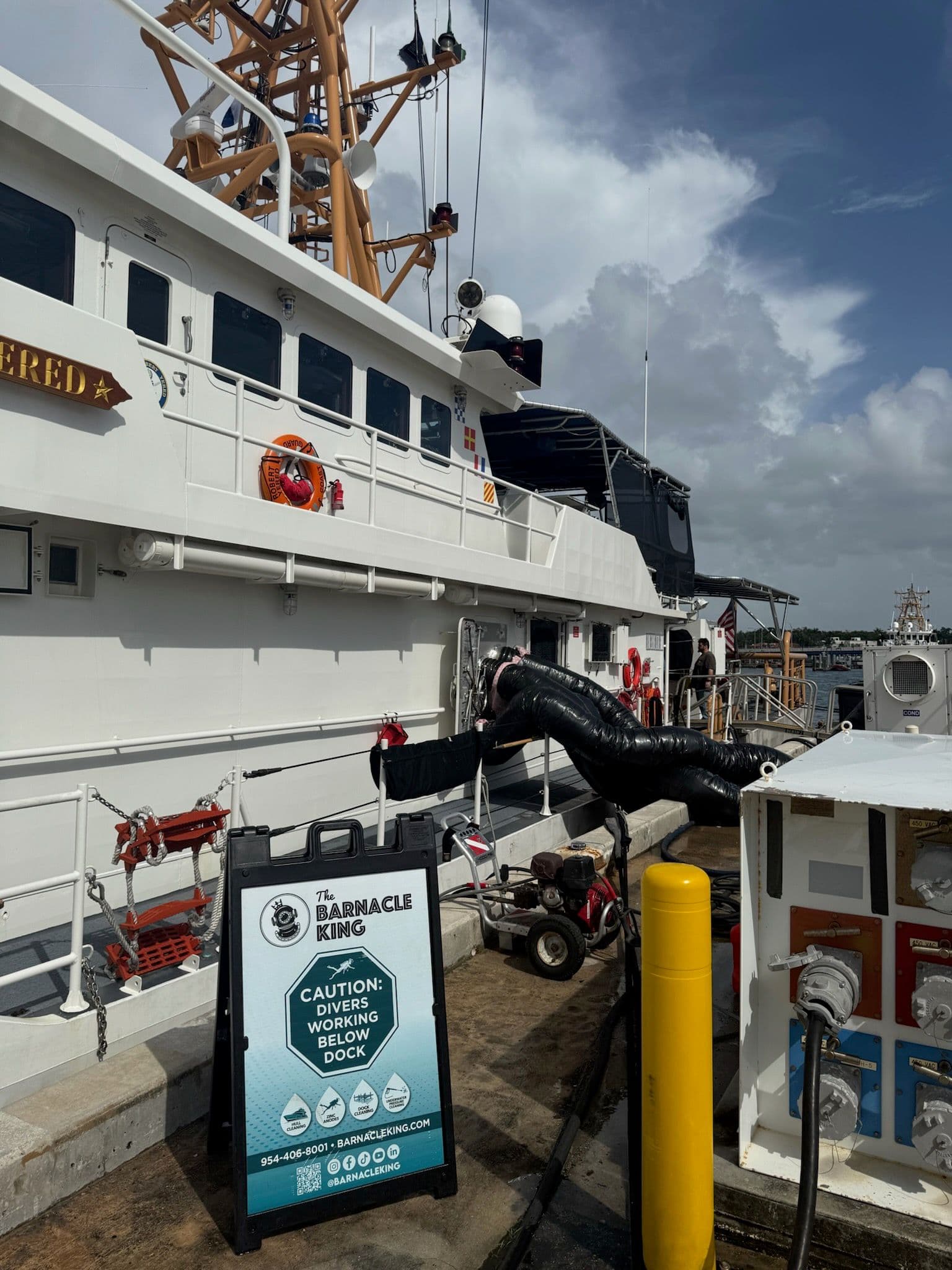 Expert Hull Cleaning for Mission-Ready Vessels image